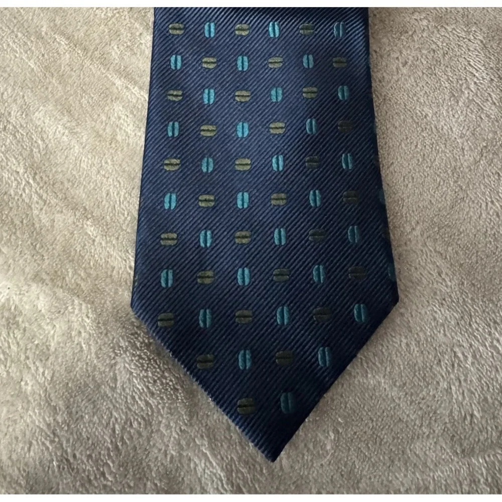 Coach Silk Tie‎ Navy Blue Geometric Dot Pattern Classic Designer Necktie